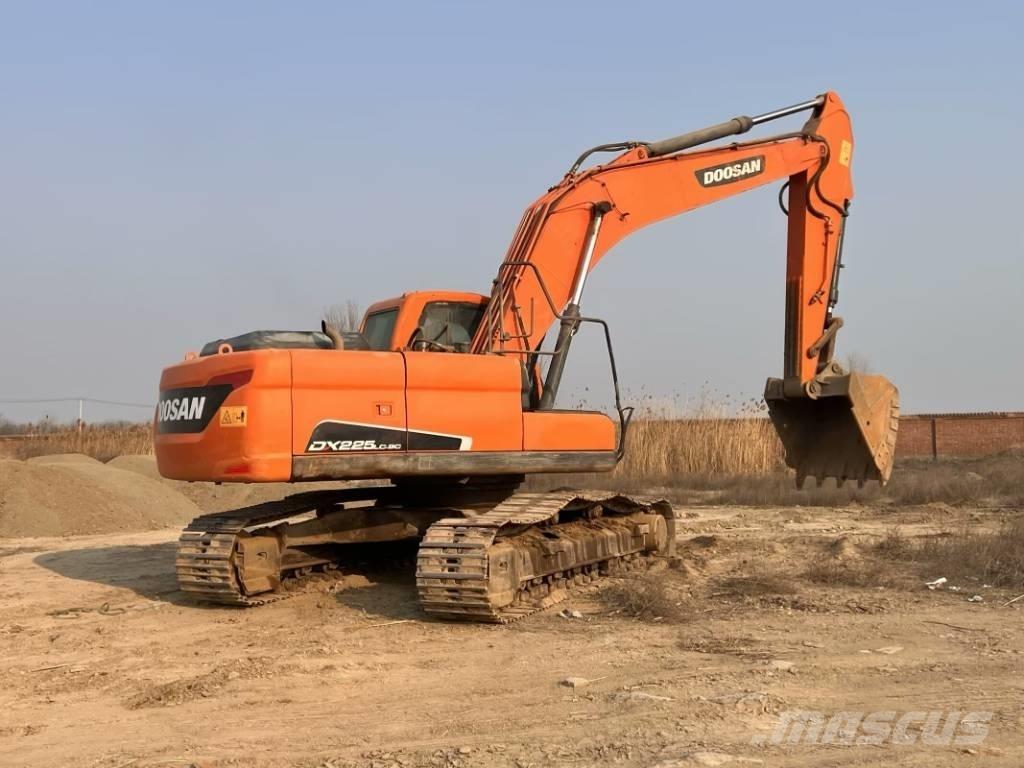 Doosan DX225LC-9C Escavadeiras de esteiras