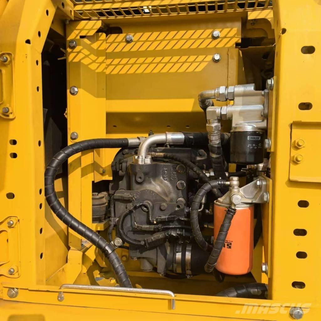 Komatsu PC 130-7 Escavadeiras de esteiras