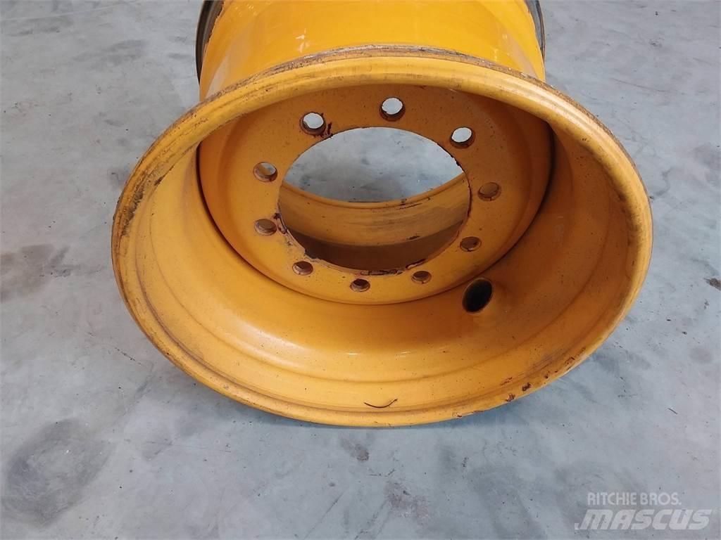 Rottne H11 20x24,5 Pneus