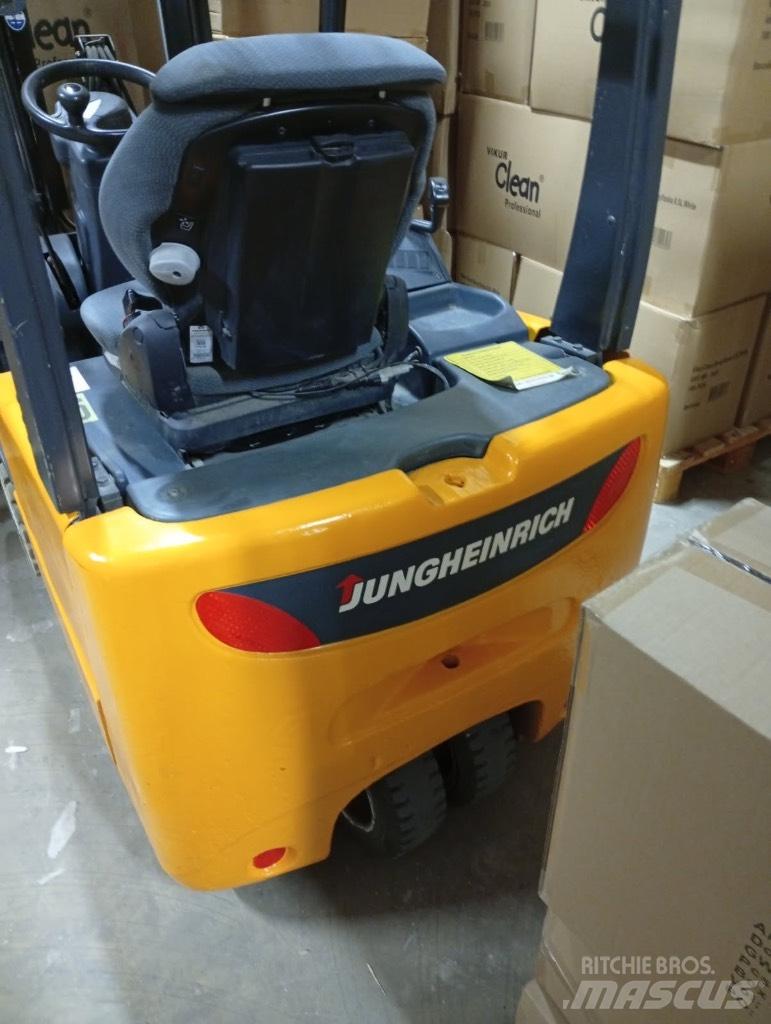 Jungheinrich EFG213 Empilhadores eléctricos
