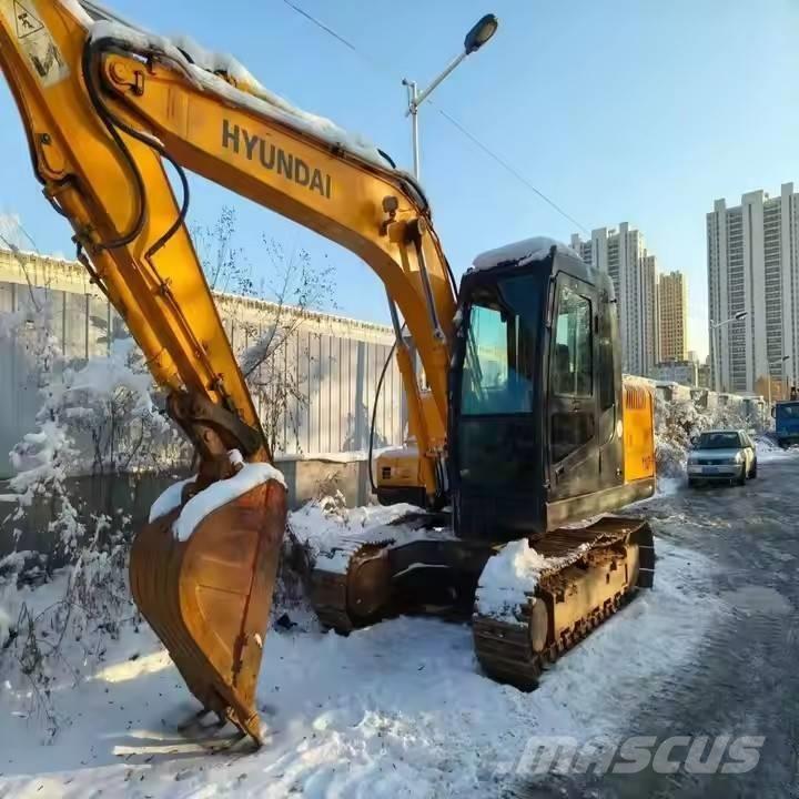 Hyundai 110 VS Escavadeiras de esteiras