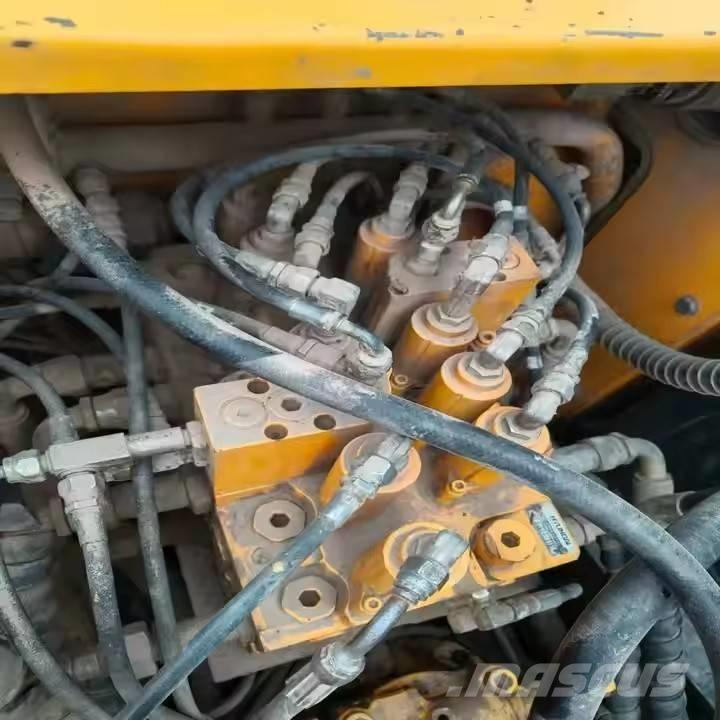 Hyundai 110 VS Escavadeiras de esteiras