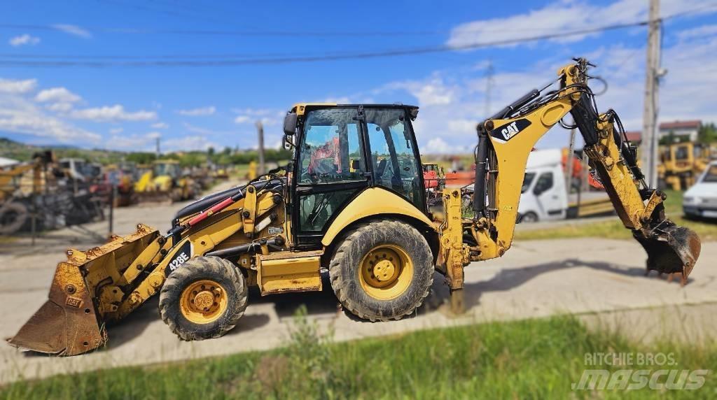 CAT 428 E Retroescavadeiras