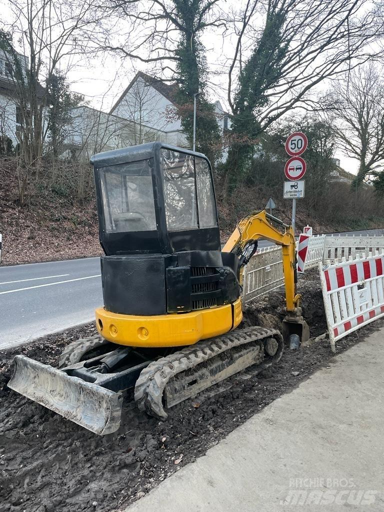 CAT 303 CR Miniescavadeiras