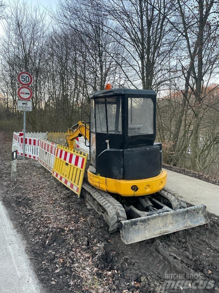 CAT 303 CR Miniescavadeiras