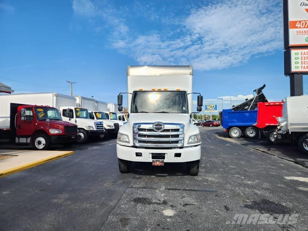 Hino 268 A Caminhões de caixa fechada