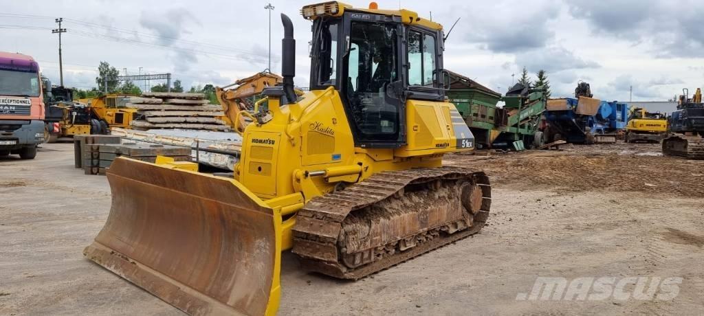 Komatsu D 51 EX-22 Dozers - Tratores rastos