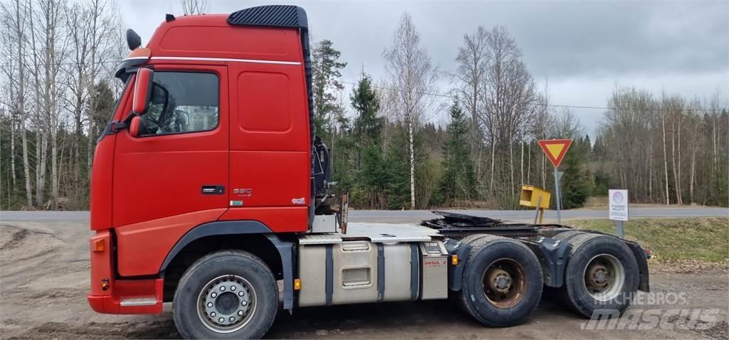 Volvo FH16 660 Cavalos Mecânicos