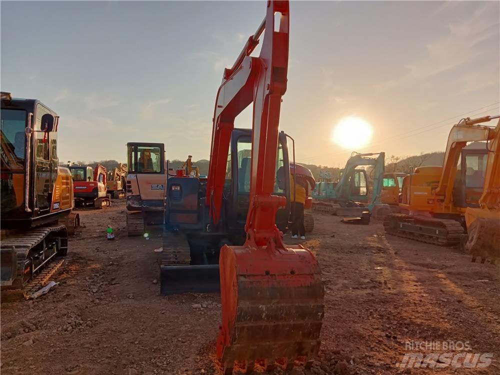 Hitachi ZX 60 Miniescavadeiras