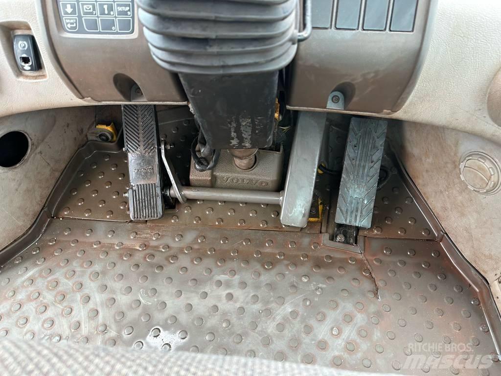 Volvo L180F Carregadeiras de rodas