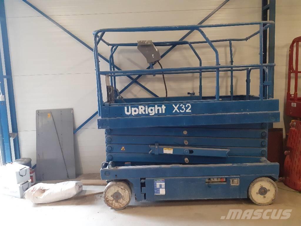 UpRight X 32 Elevadores de tesoura