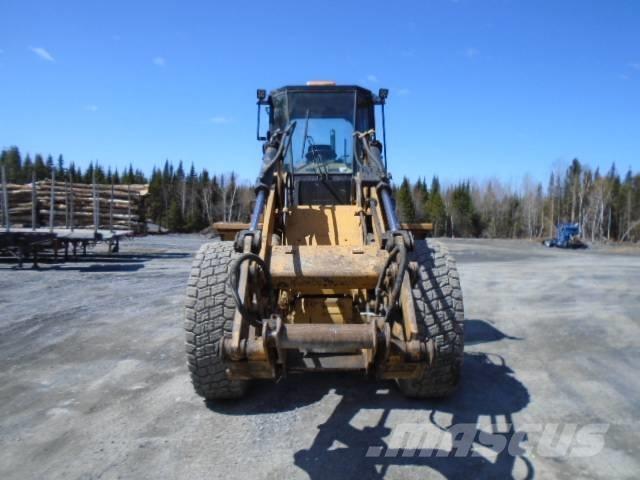 CAT IT 28 F Carregadeiras de rodas