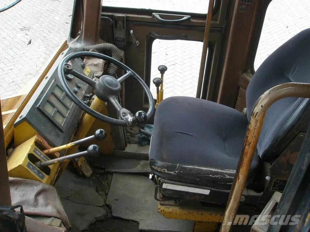 Komatsu W40-2 Carregadeiras de rodas