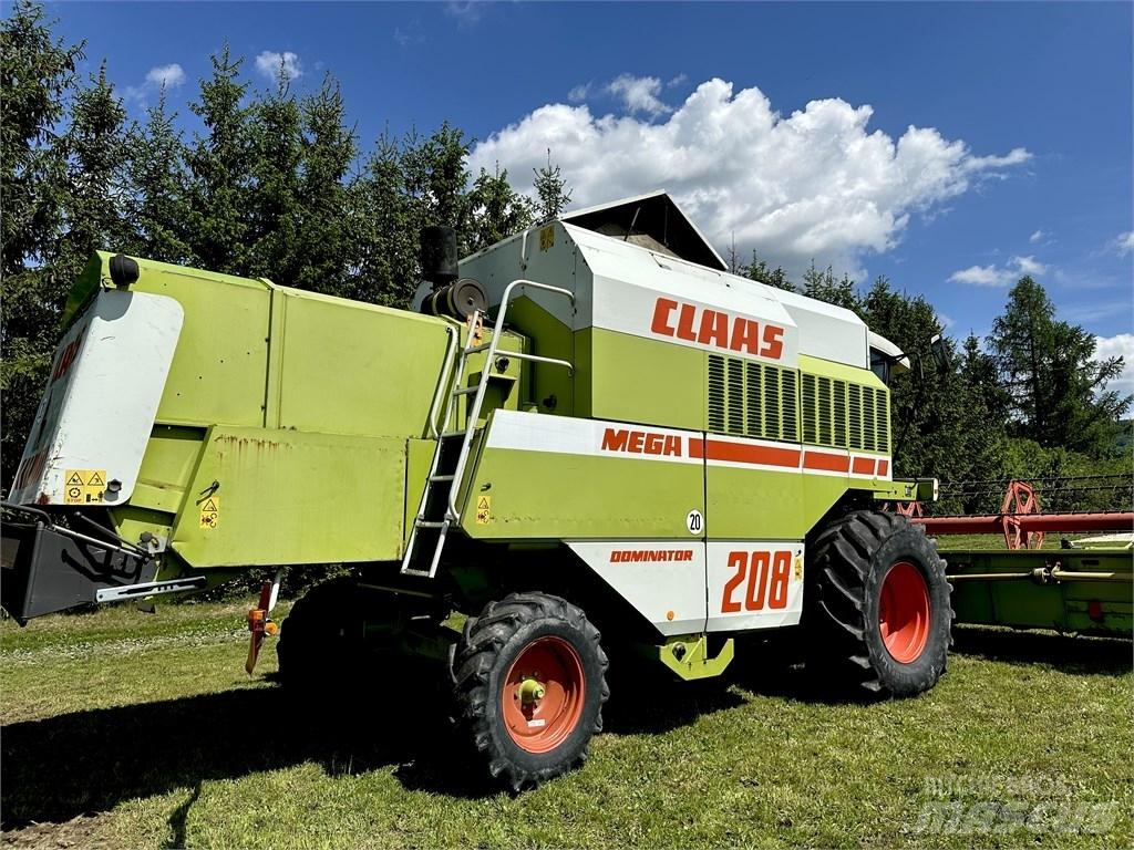 CLAAS Mega 208 Ceifeiras debulhadoras