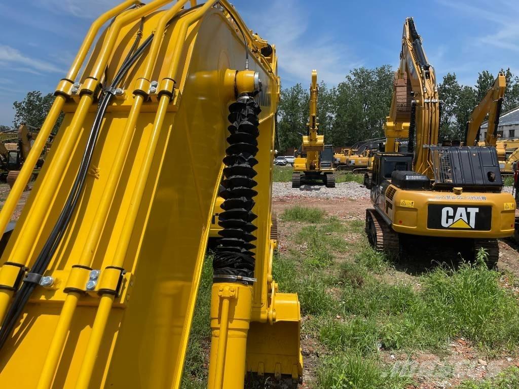 Komatsu PC 220 Escavadeiras de esteiras