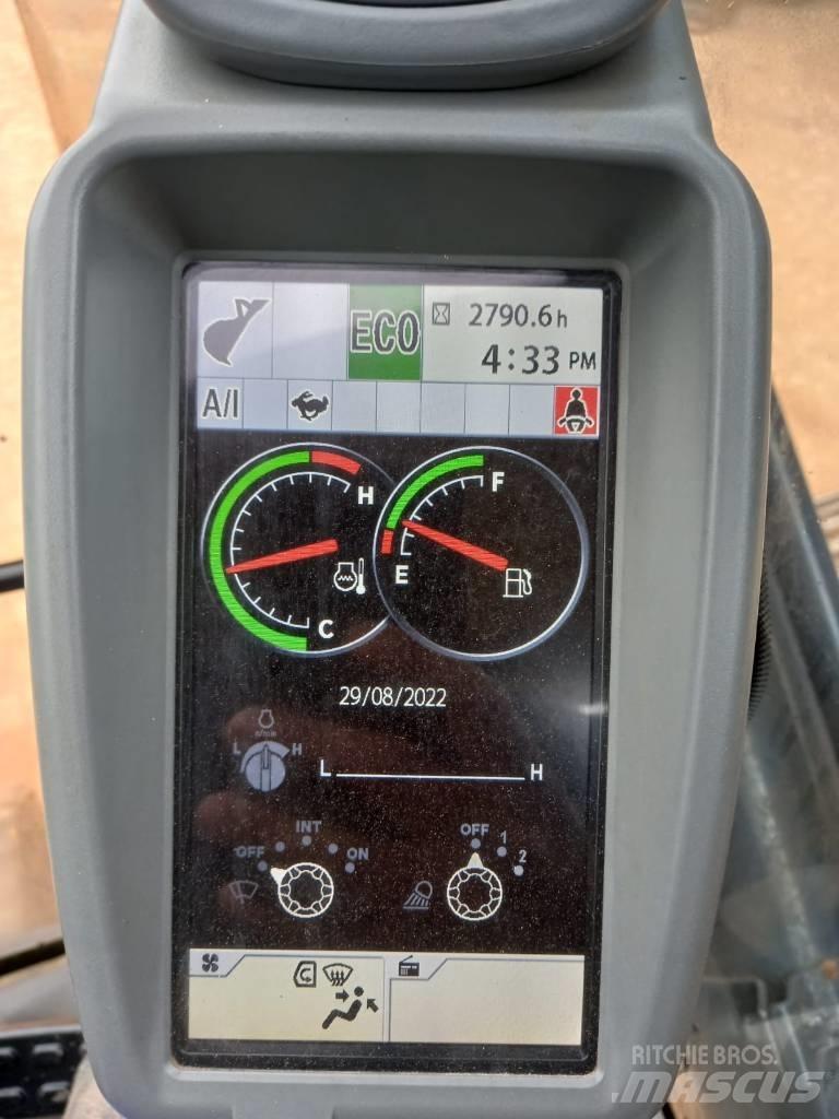 DEERE 210G Escavadeiras de esteiras
