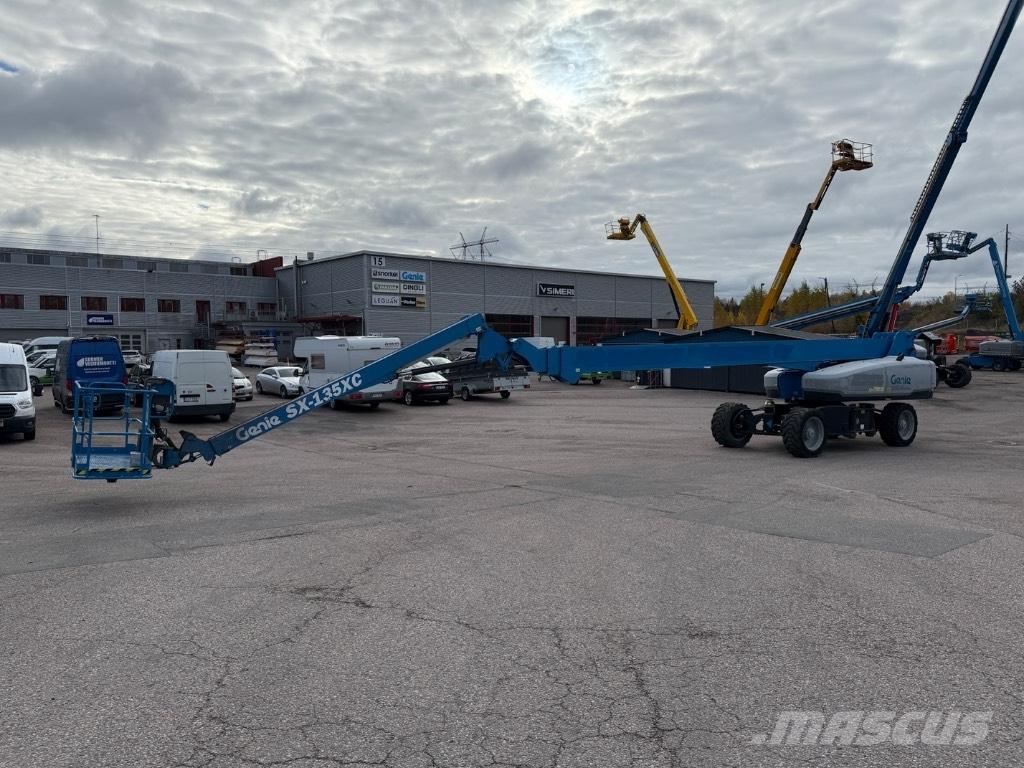 Genie SX 135 XC Elevadores braços articulados