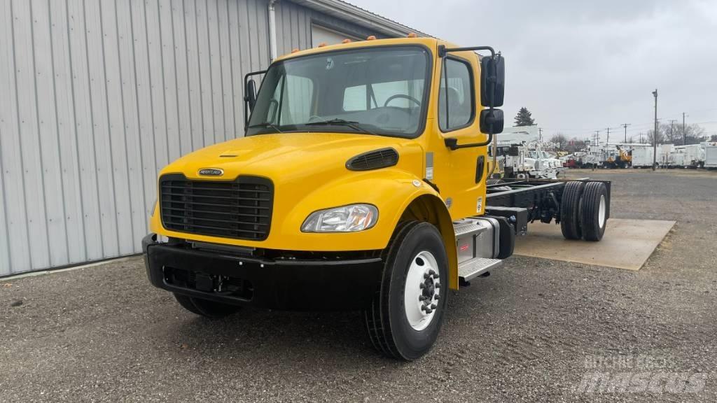 Freightliner M2 Camiões de chassis e cabine