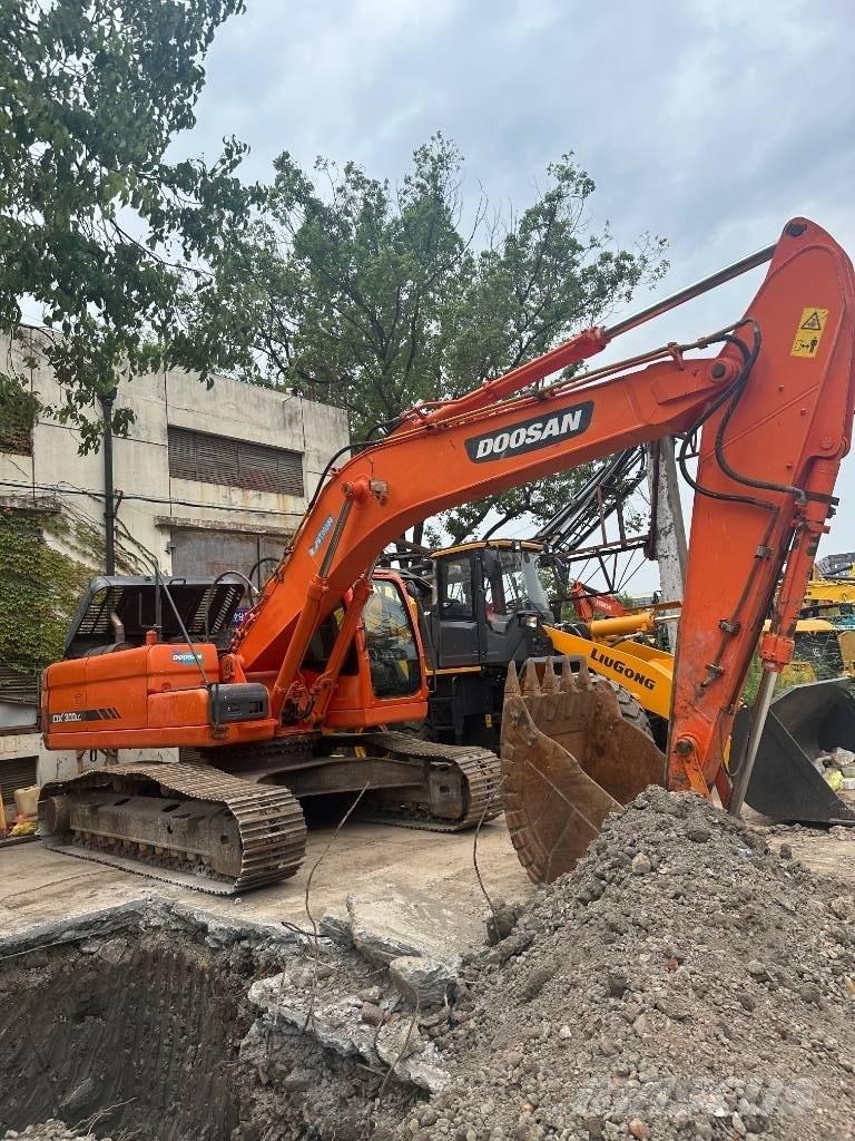Doosan DX300 Escavadeiras de esteiras