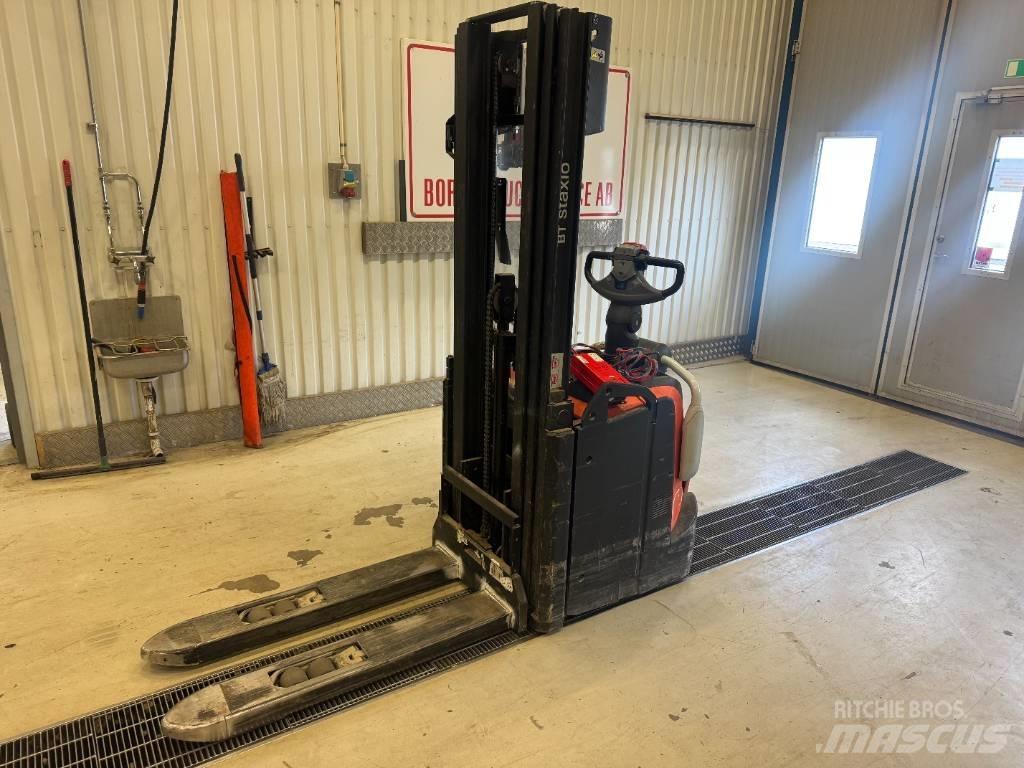 BT Toyota SPE 120 L Empilhador para operador externo