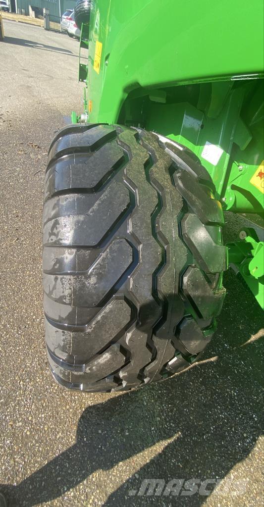 John Deere V461M Enfardadeira de rolos