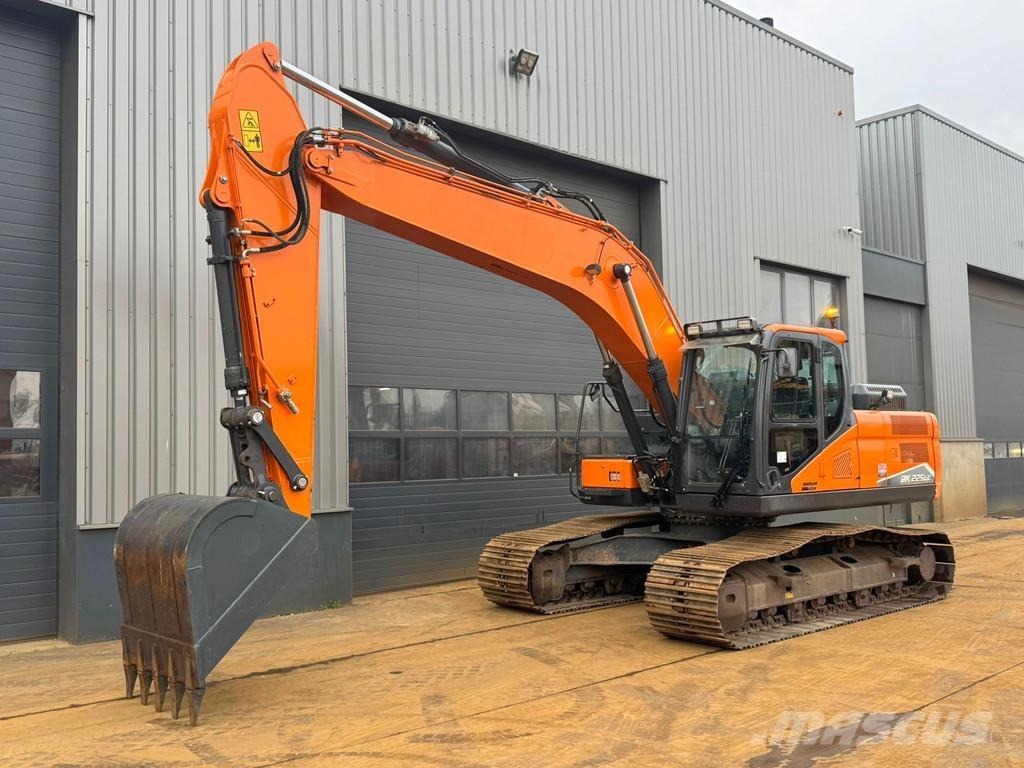 Doosan DX225LC-7 Escavadeiras de esteiras