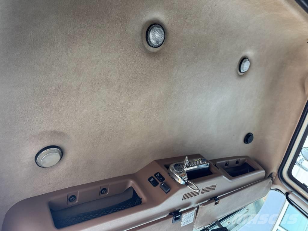 Mack GU713 Camiões basculantes