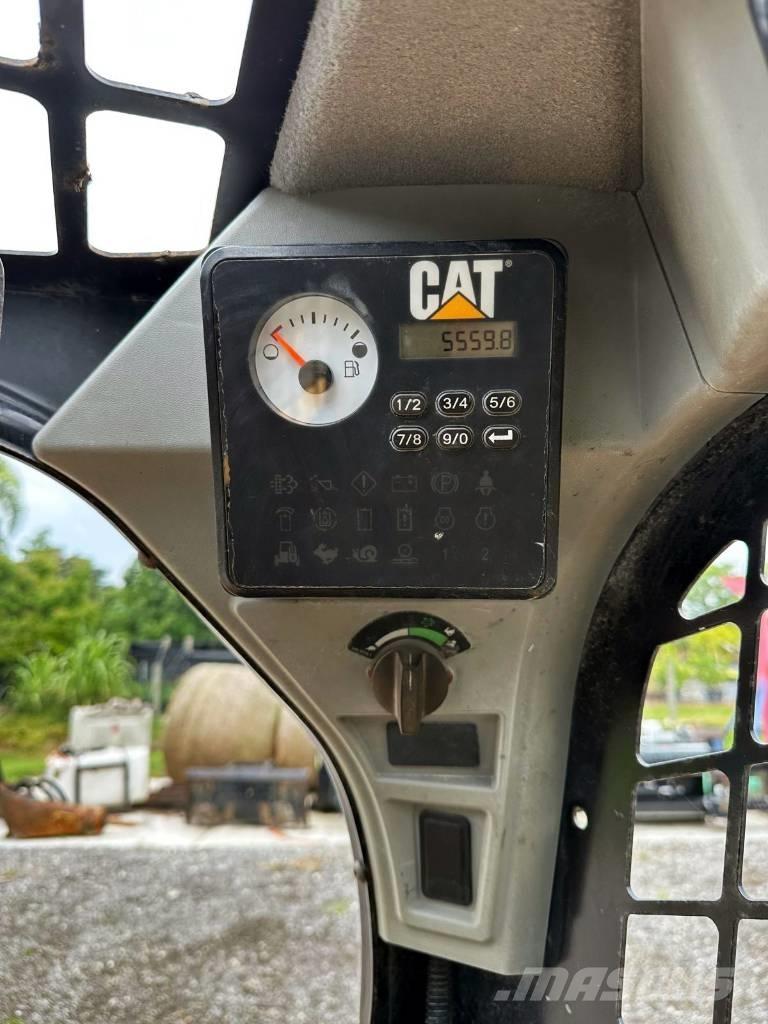 CAT 259 D Minicarregadeiras