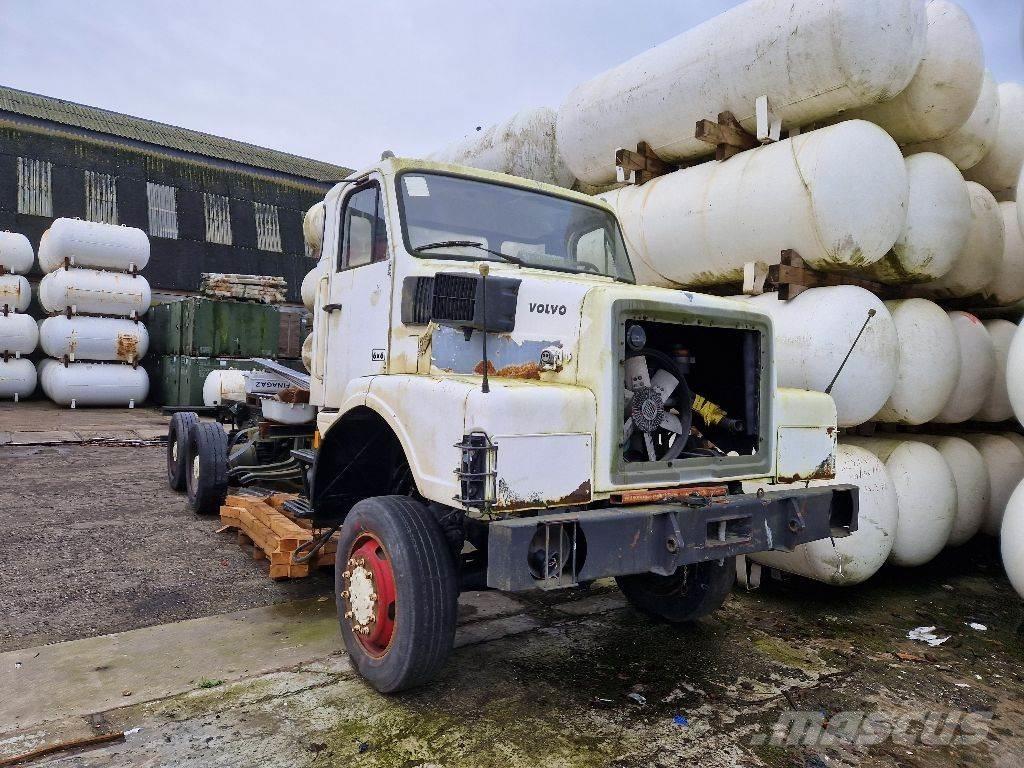 Volvo N10 6x6 Camiões de chassis e cabine