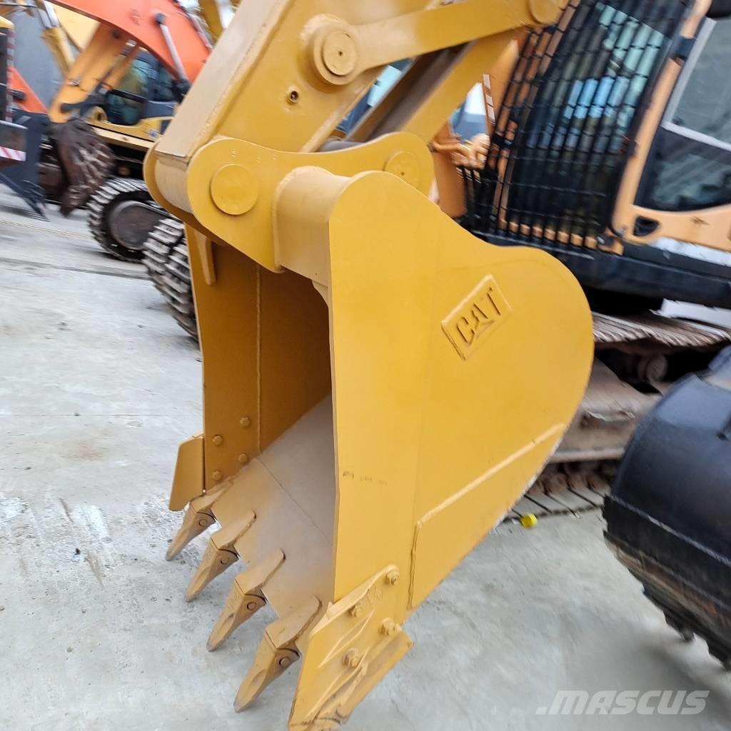 CAT 320 D2 L Escavadeiras de esteiras