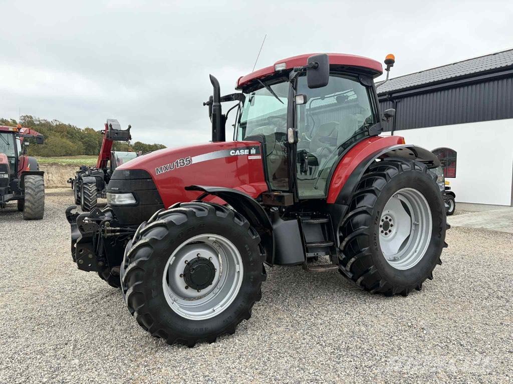 Case IH MXU 135 Tratores Agrícolas usados