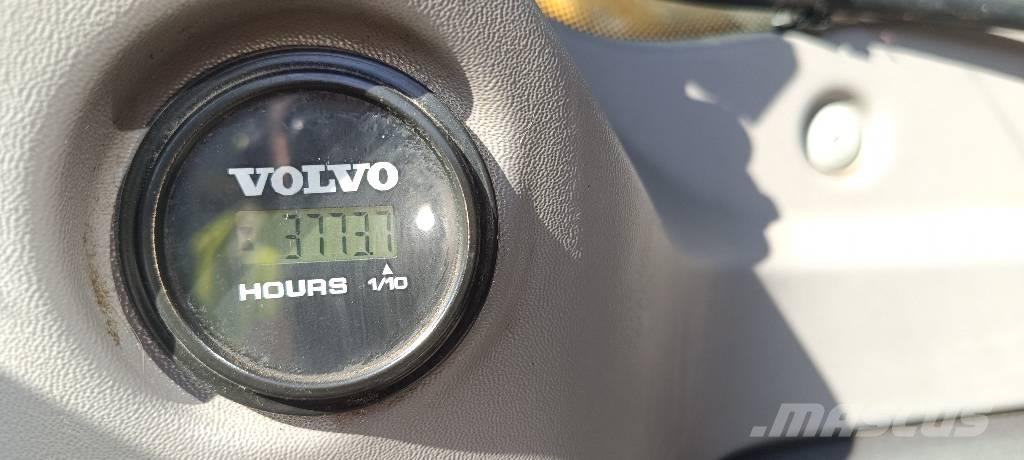 Volvo ECR235EL Escavadeiras de esteiras