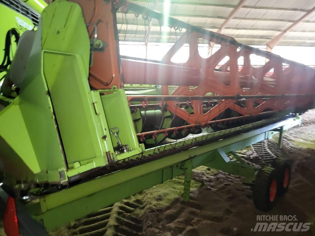 CLAAS S600 Ceifeiras debulhadoras compactas