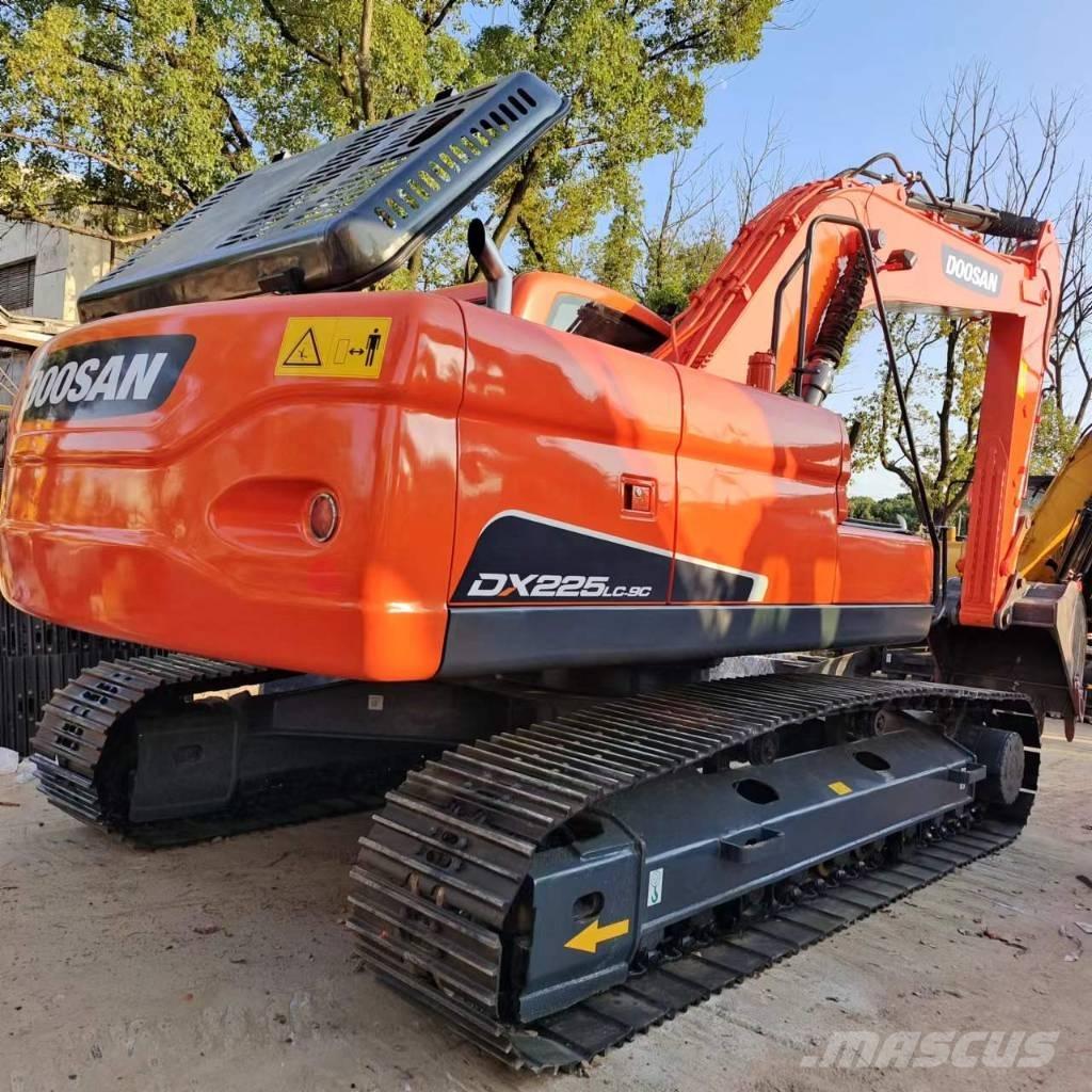 Doosan DX 225 LC Escavadeiras de esteiras