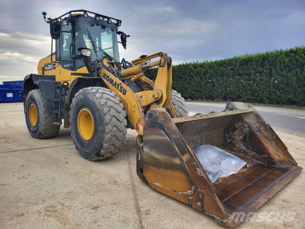 Komatsu WA200-8 Carregadeiras de rodas
