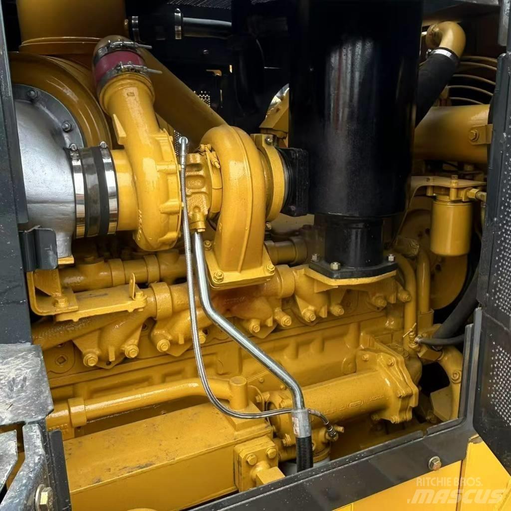 Shantui SD 22 Dozers - Tratores rastos