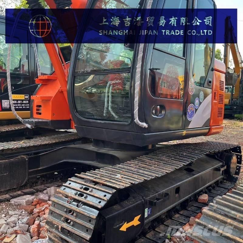 Hitachi ZX 135 Escavadoras Midi 7t - 12t