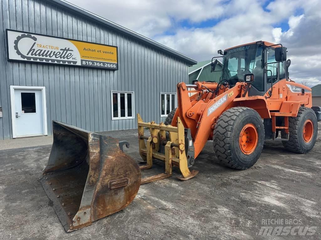 Doosan DL220-5 Carregadeiras de rodas