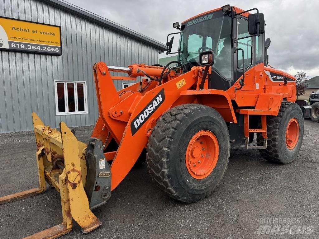 Doosan DL220-5 Carregadeiras de rodas