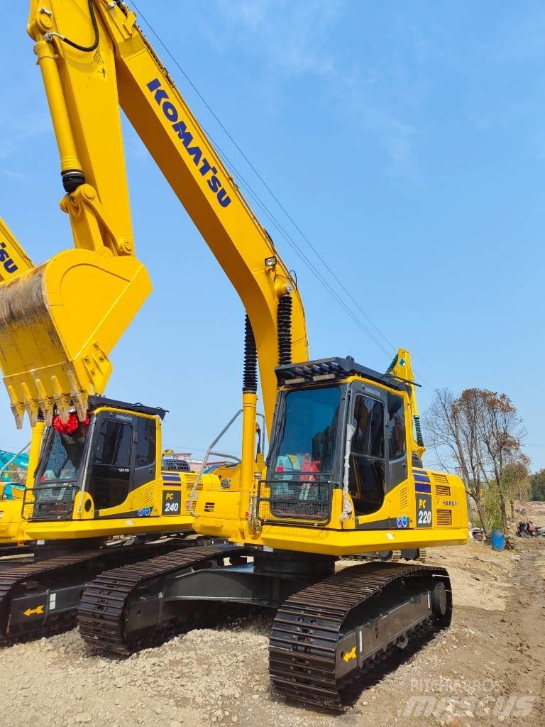 Komatsu PC 220 Escavadeiras de esteiras