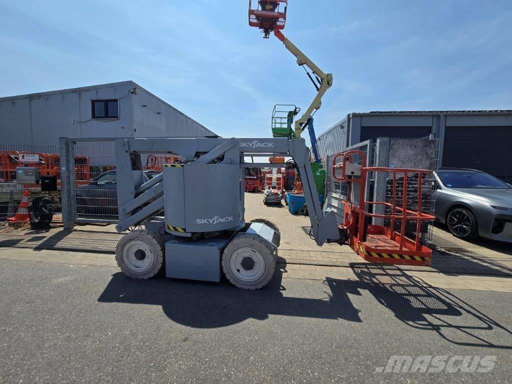 SkyJack SJKB 33 N Elevadores braços articulados