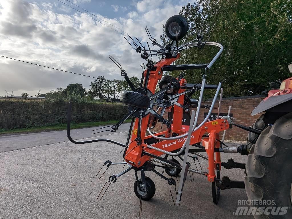 Kubota TE6576 Ancinho virador