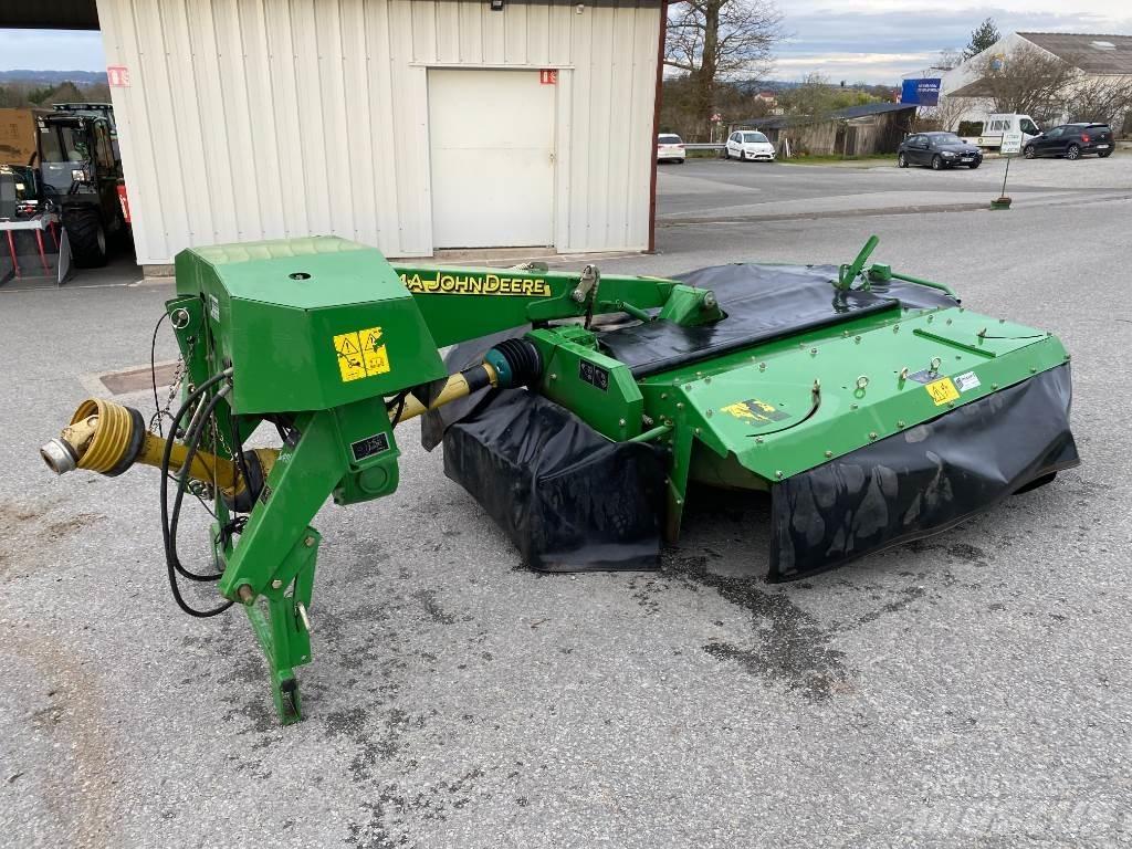 John Deere 324 Gadanheiras