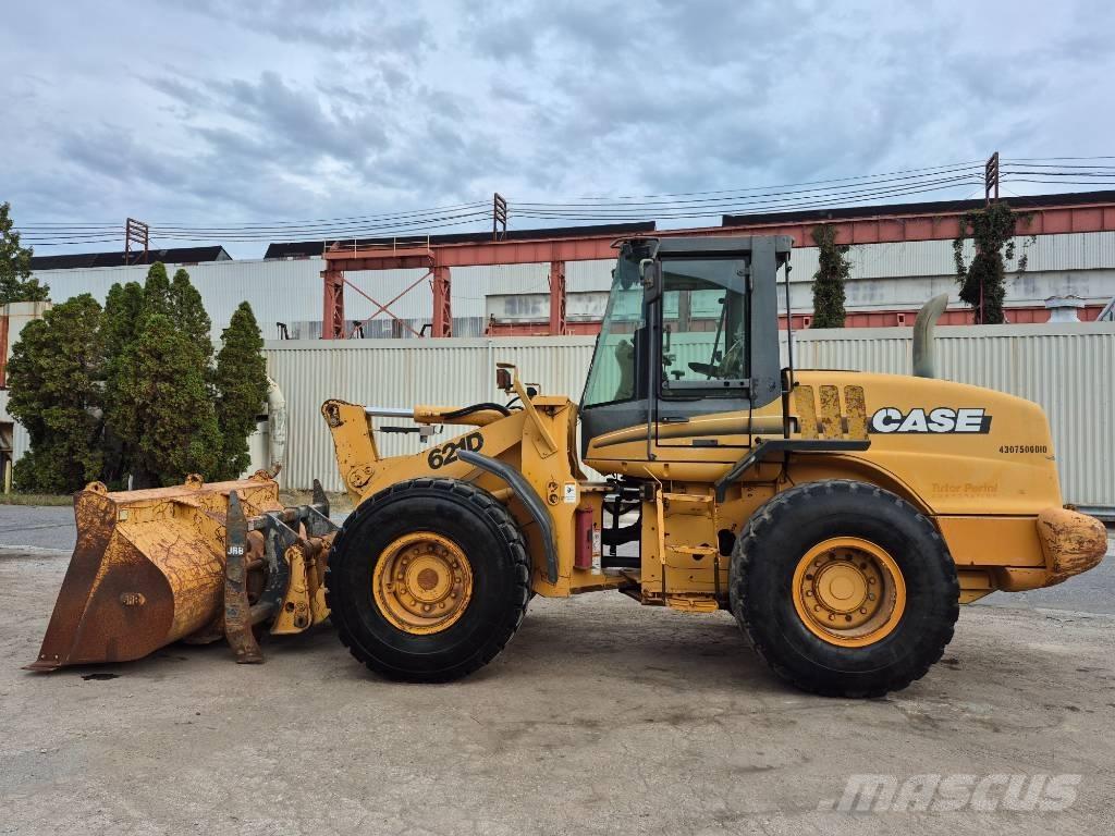 CASE 621 D Carregadeiras de rodas