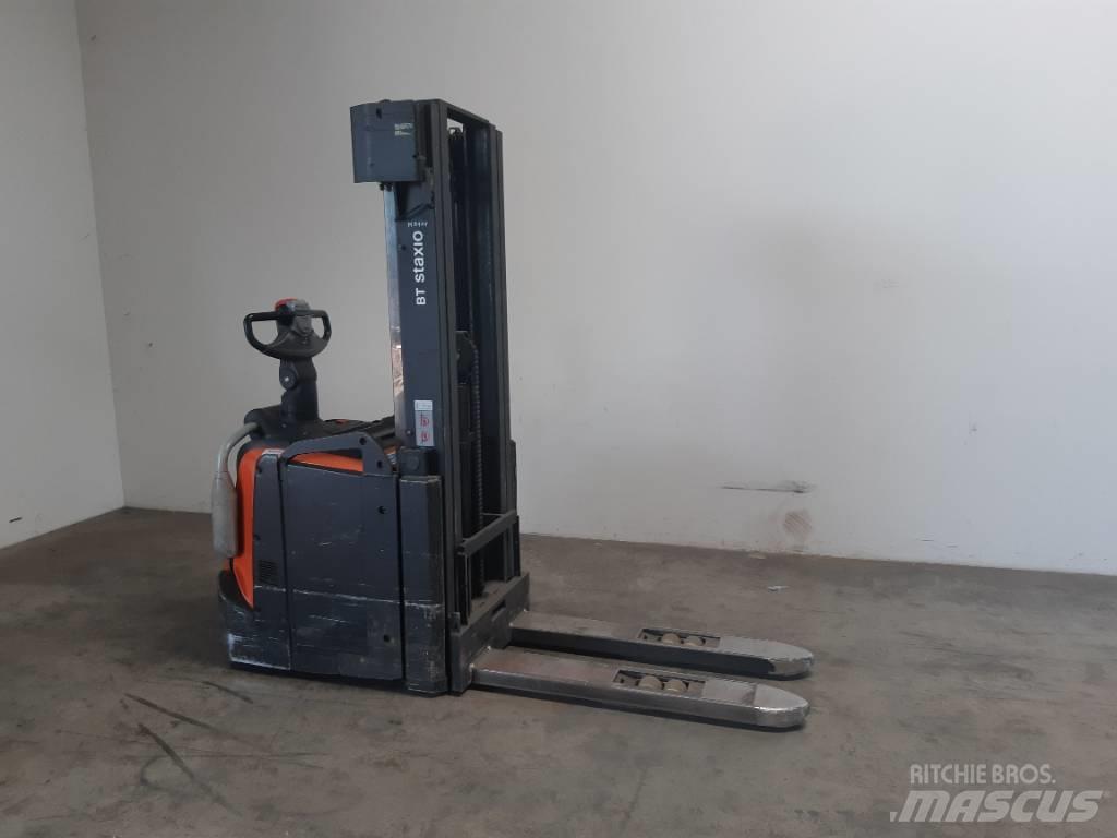 BT SPE 160 L Empilhador para operador externo