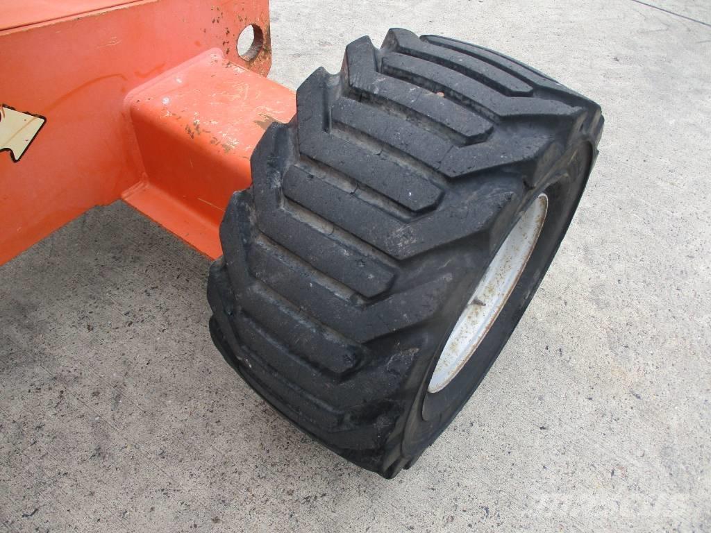 JLG 510 AJ (271) Plataformas de braço compactas auto-propulsão