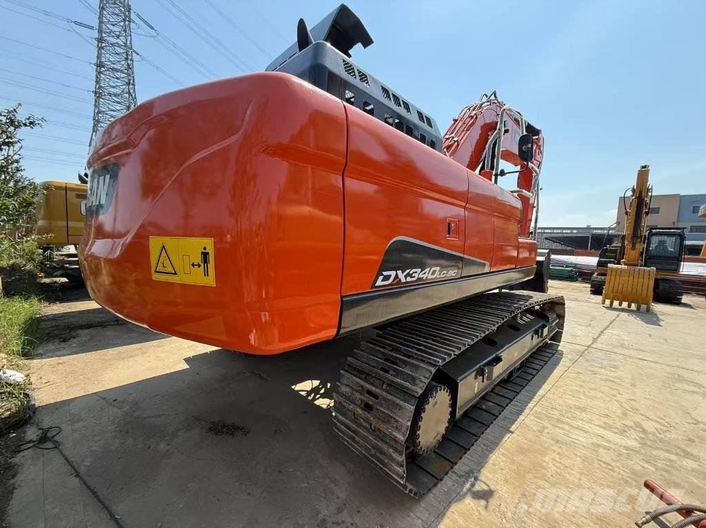 Doosan DX 340 Escavadeiras de esteiras