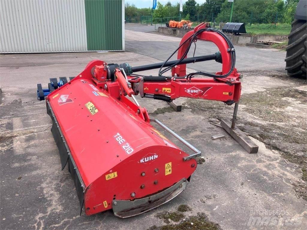 Kuhn TBE 210 Gadanheiras e cortadores de folhas para pastos