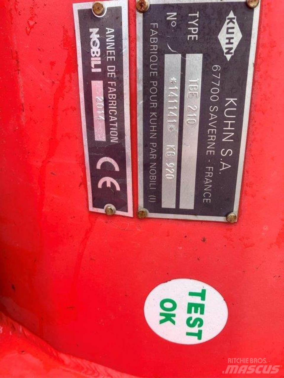 Kuhn TBE 210 Gadanheiras e cortadores de folhas para pastos