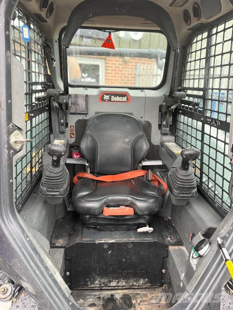 Bobcat T 66 Carregadoras de lagartas